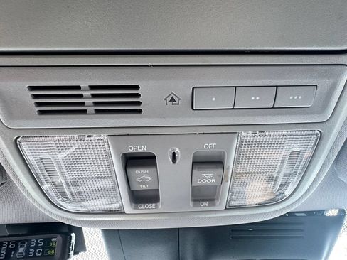 Used 2018 Honda CR-V EX-L image 25