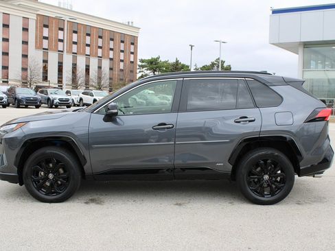 Used 2022 Toyota RAV4 XSE image 8