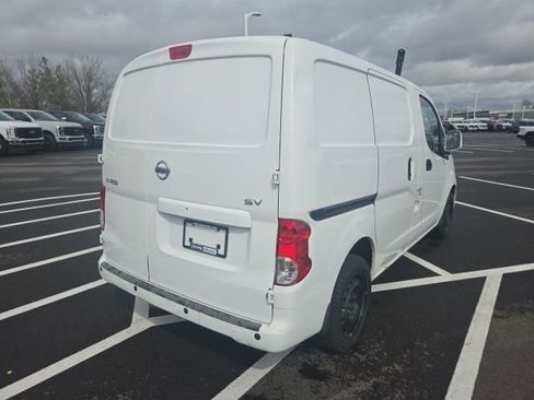 Used 2017 Nissan NV200 SV image 8