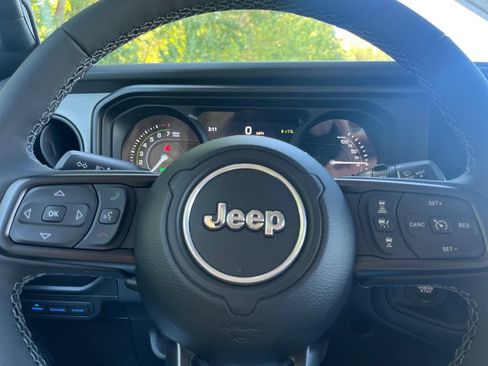 New 2025 Jeep Wrangler Unlimited Sport S 4xe w/ Convenience Group AWD/4WD image 15