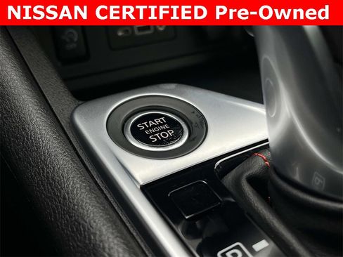 Used 2025 Nissan Sentra SR image 32