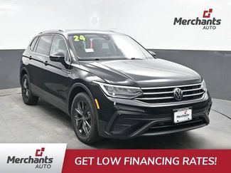 Used 2024 Volkswagen Tiguan SE FWD video 1