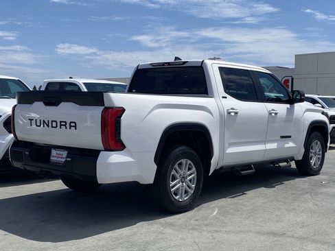 Used 2025 Toyota Tundra SR5 image 3