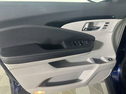 Used 2019 Honda Ridgeline RTL-E image 10