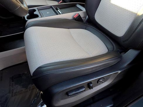 Used 2025 Honda Odyssey Elite image 17