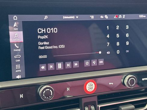 Used 2025 Porsche Macan image 23