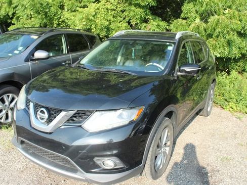 Used 2015 Nissan Rogue SV AWD/4WD image 3