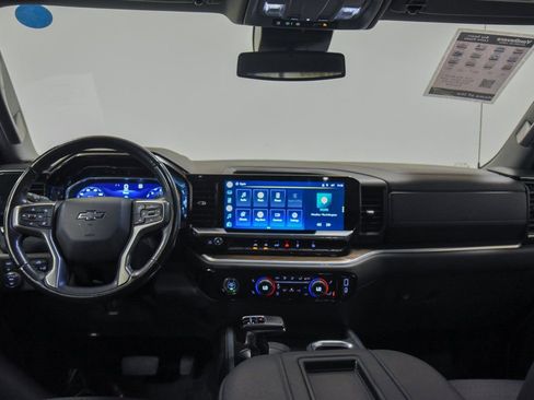 Used 2022 Chevrolet Silverado 1500 RST AWD/4WD image 31