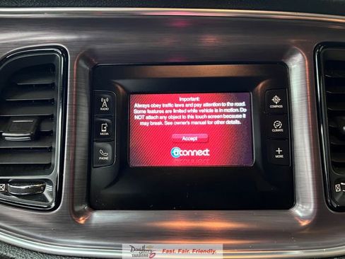 Used 2016 Dodge Challenger SXT image 41