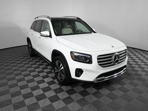 Used 2025 Mercedes-Benz GLB 250 image 25