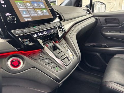 Used 2023 Honda Odyssey Sport image 20