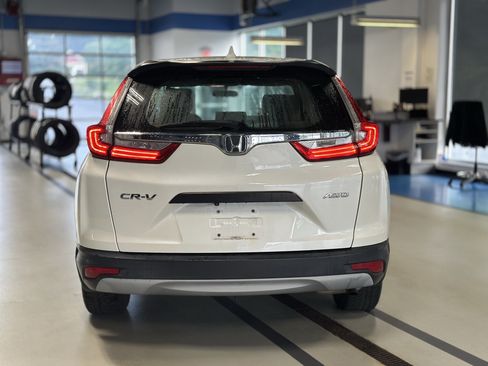 Used 2017 Honda CR-V LX image 6