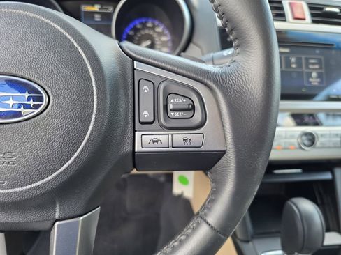 Used 2017 Subaru Legacy 2.5i Premium AWD/4WD image 24
