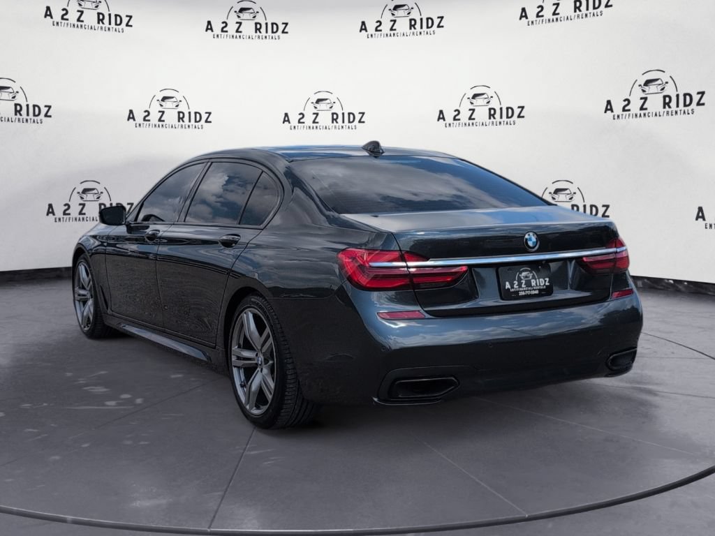 Used 2016 BMW 740i w/ M Sport Package RWD image 4
