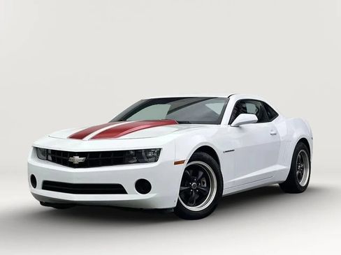 Used 2012 Chevrolet Camaro LS RWD image 1