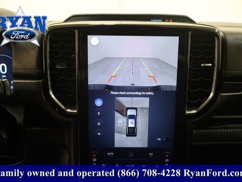 Used 2025 Ford Ranger Lariat w/ Trailer Tow Package image 29