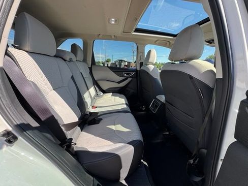 Used 2022 Subaru Forester Premium AWD/4WD image 14