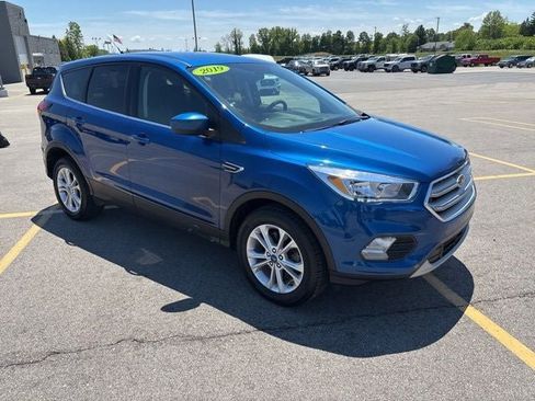 Used 2019 Ford Escape SE AWD/4WD image 1