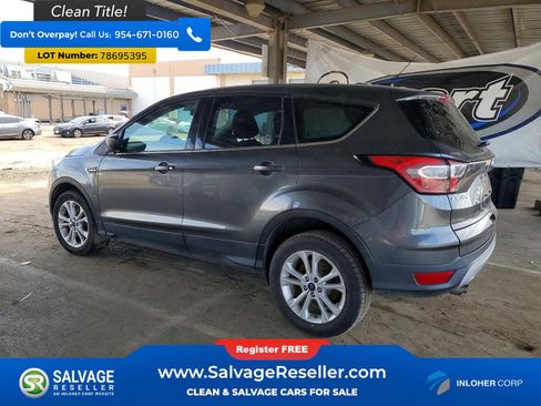 Used 2017 Ford Escape SE AWD/4WD image 3