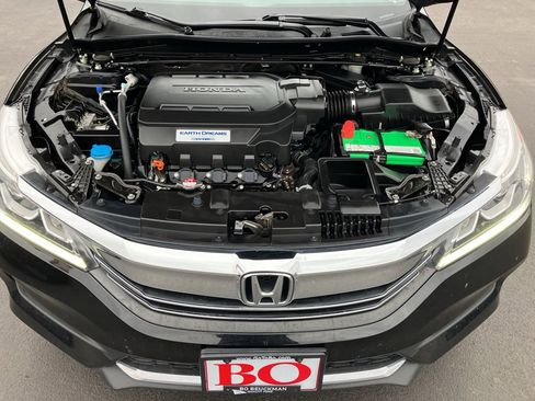 Used 2017 Honda Accord EX-L image 37
