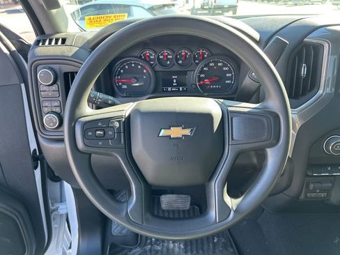 Used 2024 Chevrolet Silverado 2500 Custom w/ Custom Convenience Package image 20