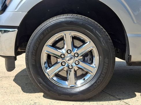 Used 2025 Ford F150 XLT w/ Equipment Group 301A Standard RWD image 8