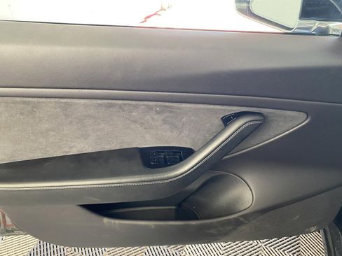 Used 2019 Tesla Model 3 Performance image 18