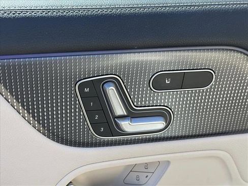 Used 2021 Mercedes-Benz GLA 250 image 17