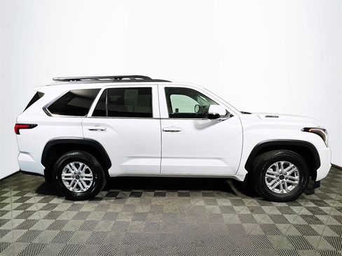 Used 2024 Toyota Sequoia SR5 image 9