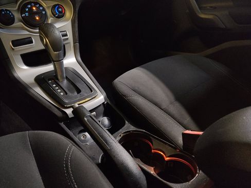 Used 2017 Ford Fiesta SE FWD image 26