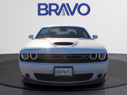 Used 2022 Dodge Challenger GT image 2