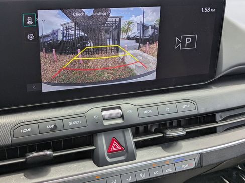 Used 2025 Kia K4 FWD image 17