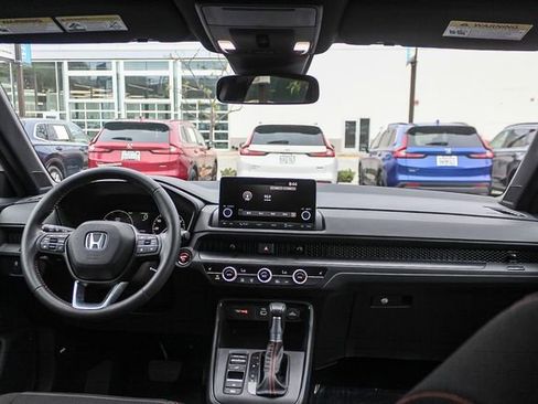 Used 2024 Honda CR-V Sport image 17