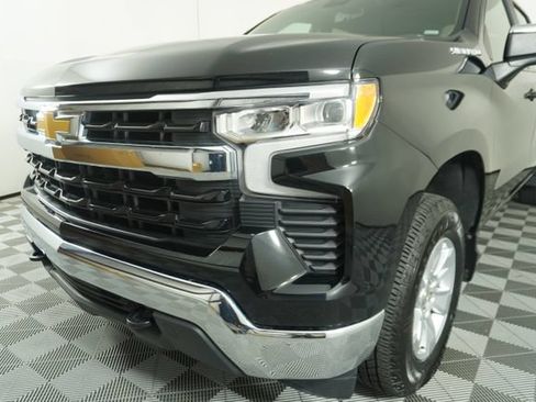 Used 2025 Chevrolet Silverado 1500 LT AWD/4WD image 11