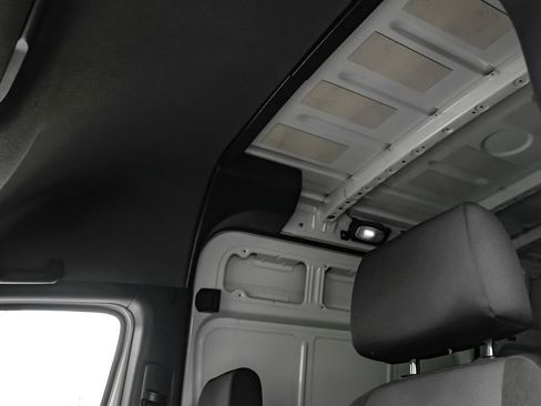 Used 2025 Mercedes-Benz Sprinter 2500 image 22