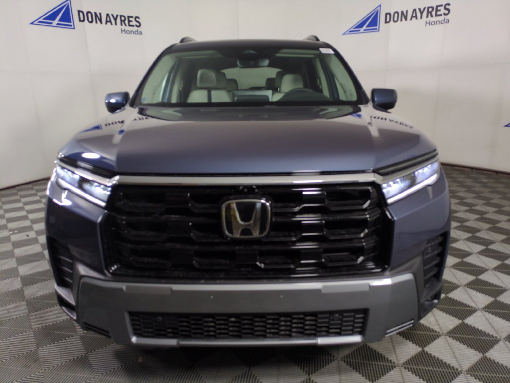 New 2026 Honda Pilot Touring image 9