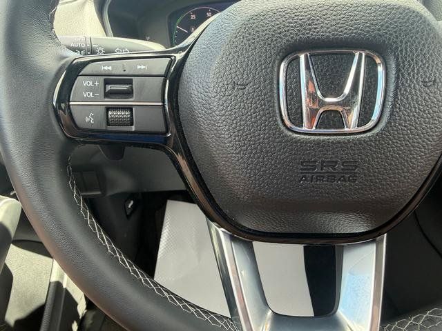 Used 2025 Honda Civic FWD Hybrid Sedan image 18
