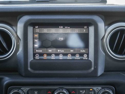 Used 2020 Jeep Wrangler Unlimited Sahara AWD/4WD image 14