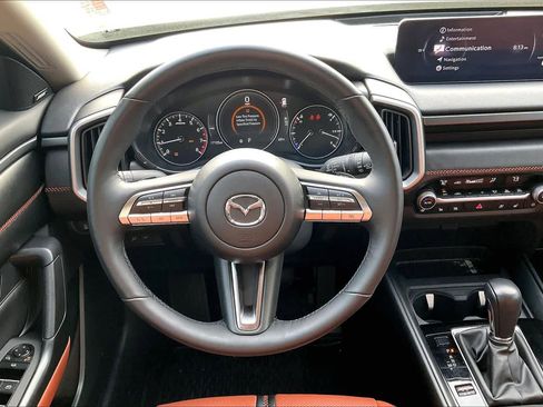 Used 2025 MAZDA CX-50 Meridian Edition w/ Apex Package image 6