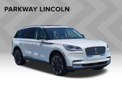 Used 2021 Lincoln Aviator Reserve w/ Equipment Group 202A AWD/4WD image 7