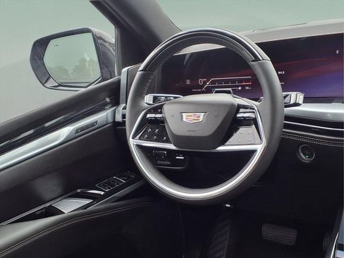 Certified 2026 Cadillac Escalade ESV Sport w/ LPO, ONYX Package AWD/4WD image 24