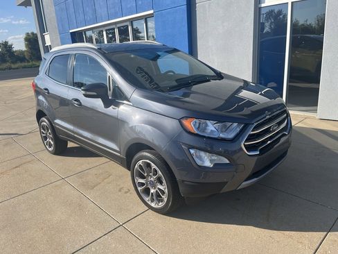 Used 2022 Ford EcoSport Titanium image 4