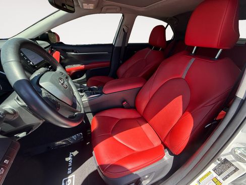 Used 2024 Toyota Camry XSE FWD image 10