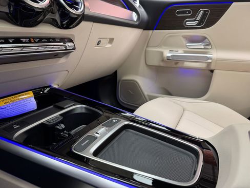 New 2026 Mercedes-Benz GLB 250 4MATIC image 18