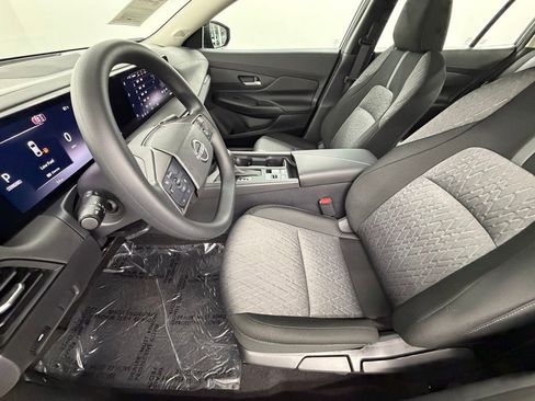 Used 2026 Nissan Sentra SV w/ Floor Mat Package FWD image 22