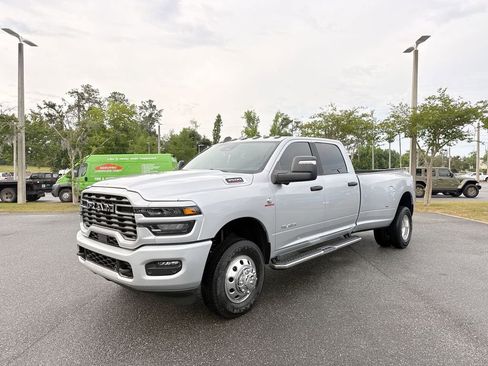 New 2026 RAM 3500 Big Horn AWD/4WD image 7