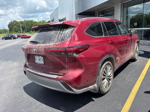 Used 2021 Toyota Highlander Platinum AWD/4WD image 6