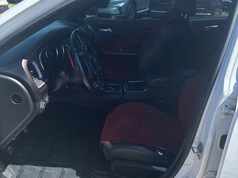 Used 2019 Dodge Charger Scat Pack w/ Plus Group RWD image 5