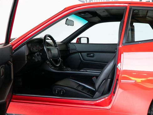 Used 1989 Porsche 944 Turbo image 33