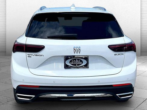 Used 2025 Buick Envision Preferred AWD/4WD image 3